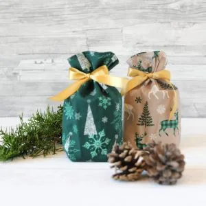 Geschenkbeutel mit zwei Mustern: Rentiwer Wald
