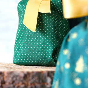 Geschenkverpackung nachhaltig aus Stoff für Weihnachten goldener Wald | Starterset – Bild 2