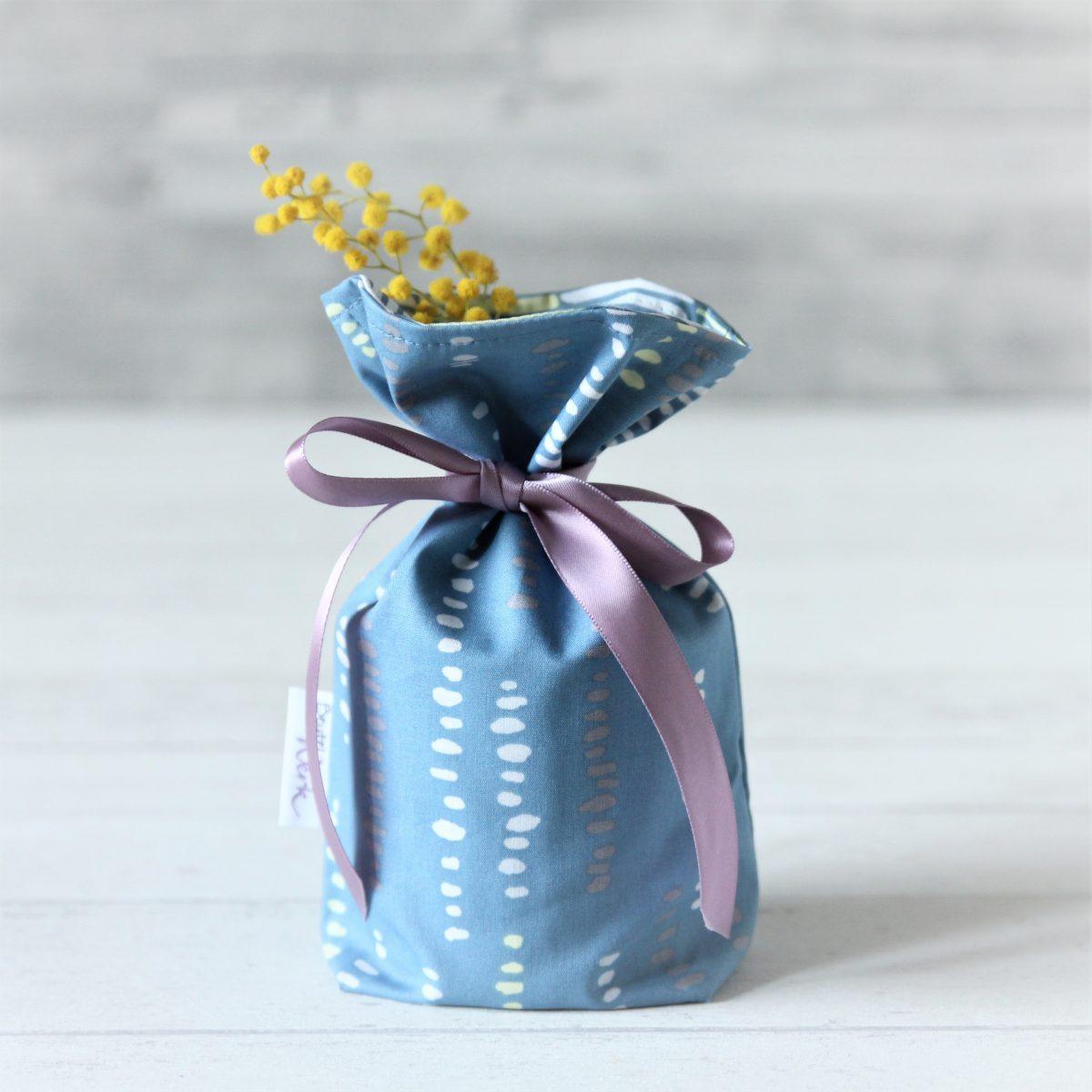 nachhaltig Geschenke verpacken mit den Geschenkbeuteln aus Stoff