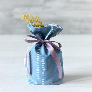 nachhaltig Geschenke verpacken mit den Geschenkbeuteln aus Stoff