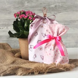Hochzeitsgeschenke verpacken Schmetterlingskonfetti