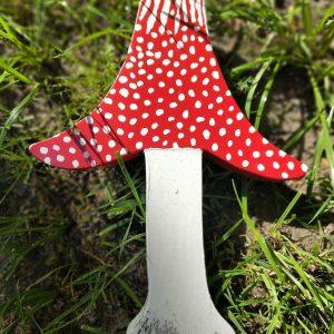 Geschenkidee für deinen Garten aus Holz großer Fliegenpilz