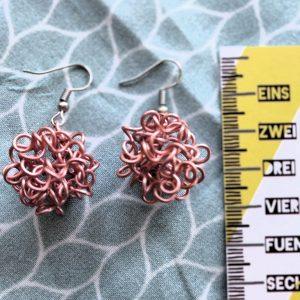 Ohrringe aus Aludraht – Bild 3