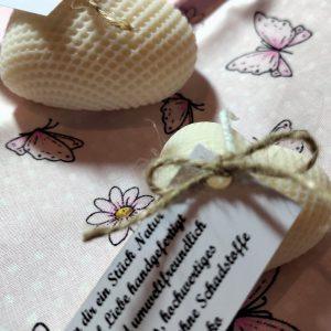 Kerzen in Herzform aus Rapswachs mit Geschenkbeutel